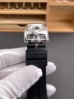 Vacheron Constantin Overseas 1:1 Mirror Swiss Replica Watch in Grey Dial – Rubber Strap - Image 9