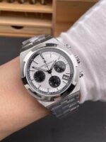 Vacheron Constantin Overseas Chronograph – Top-Tier Replica (Swiss Movement, Steel-tone Dial, Steel Bracelet) - Image 10