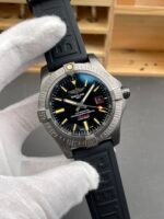 ZF Breitling Avenger 1:1 Replica Watch – Black Luminous Dial, Mechanical Movement, Rubber Strap - Image 4