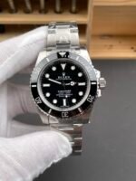 Rolex Submariner Swiss Replica Watch in Stainless Steel – Super Luminous Markers - Image 3