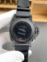 Panerai Submersible Carbotech PAM2231 42MM 1:1 Mirror Swiss Replica Watch - Image 5