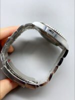 Rolex Submariner Ref#116610LV The Hulk Swiss Replica 1:1 Mirror – Ultimate 904L Steel Watch - Image 8