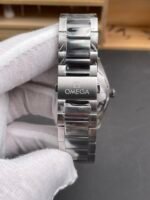 VS Factory Omega Men’s Seamaster Top-Tier Replica Watch – Blue Dial, Steel Bracelet (Ref. 220.10.41.21.10.001) - Image 9
